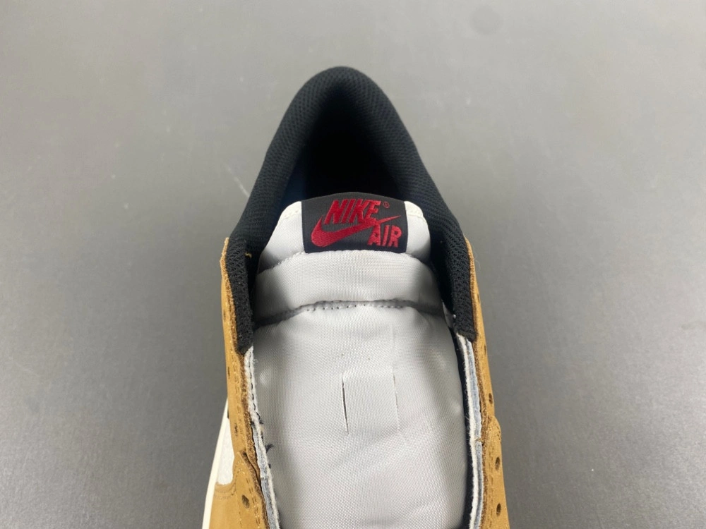 Air Jordan 1 Low 'Sail and Golden Harvest'  CZ0790-107