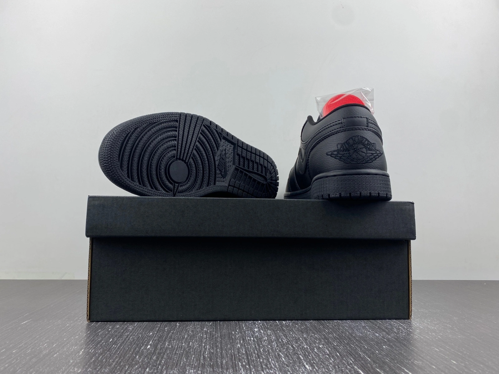 Air Jordan 1 Low 'Triple Black' 553558-091
