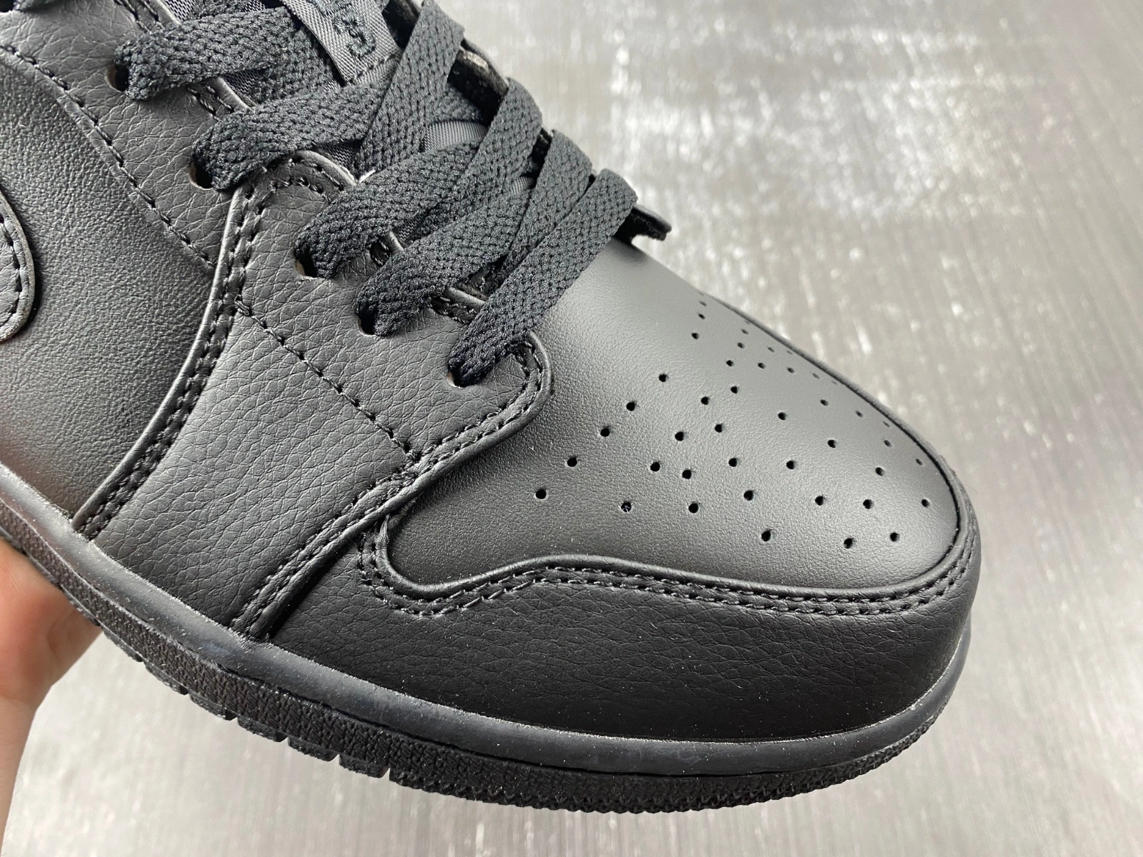 Air Jordan 1 Low 'Triple Black' 553558-091