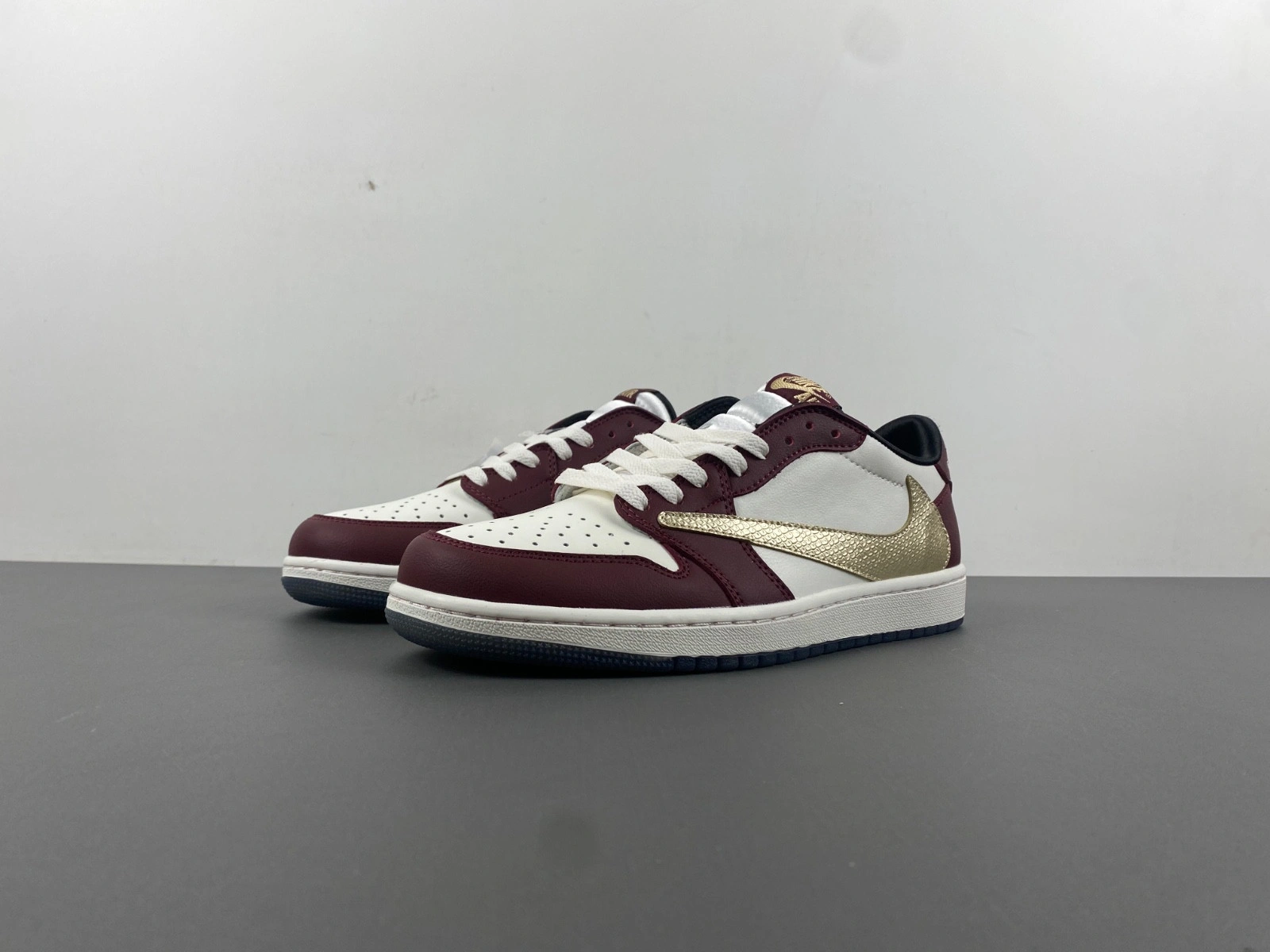 Air Jordan 1 Low Year of the Dragon 2024 FJ5735-100