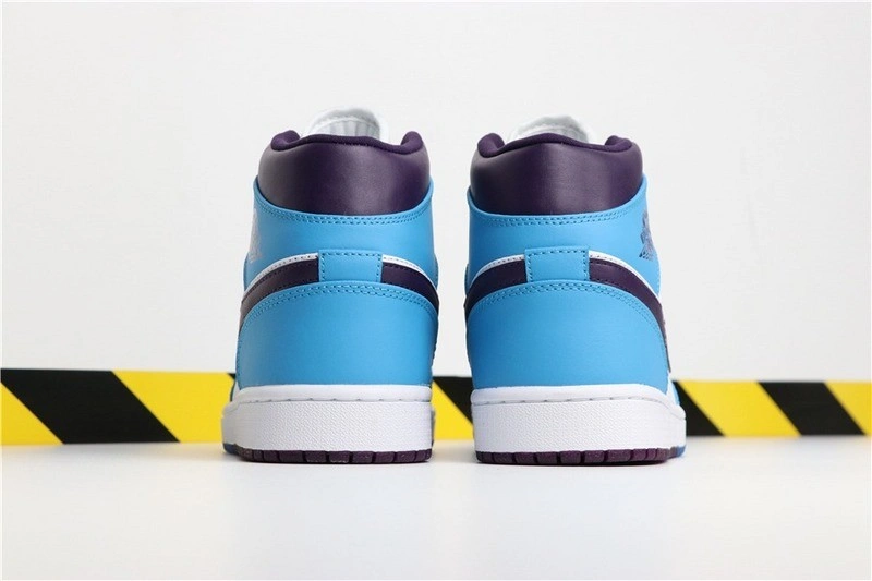Air Jordan 1 Mid - Air Jordan  554724 - 415