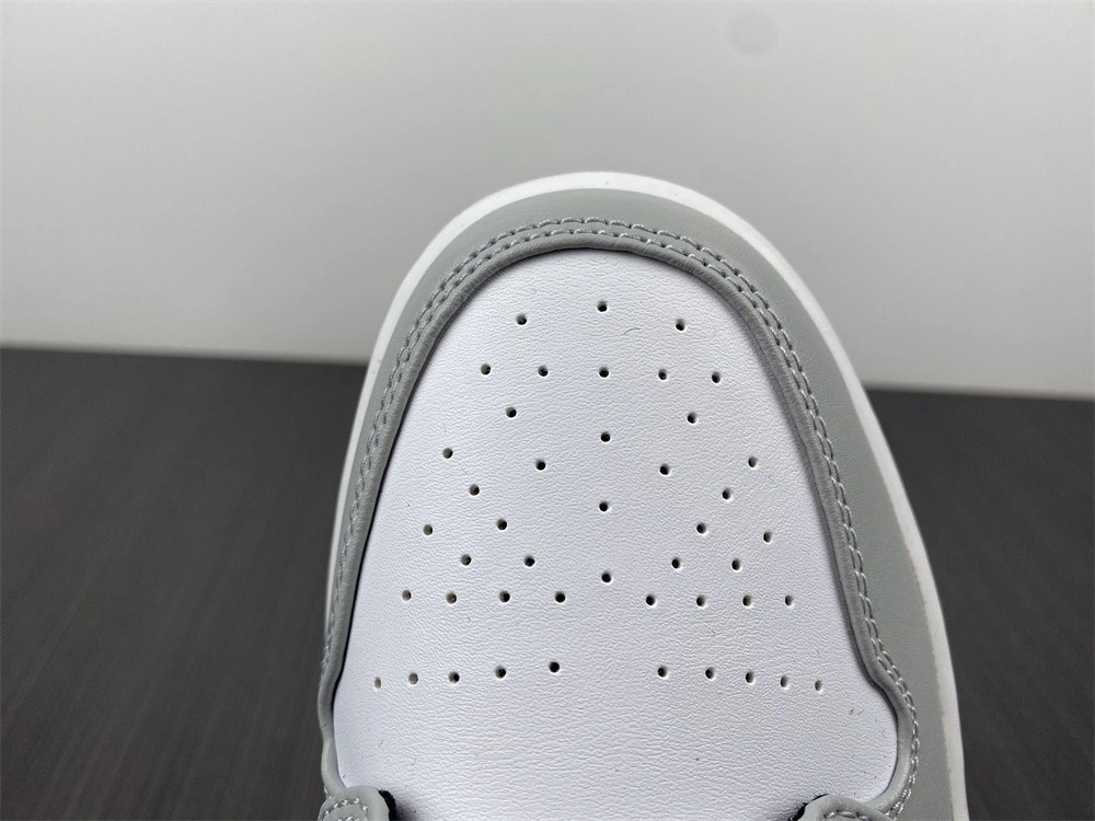 Air Jordan 1 Mid Light Smoke Grey 554724-078