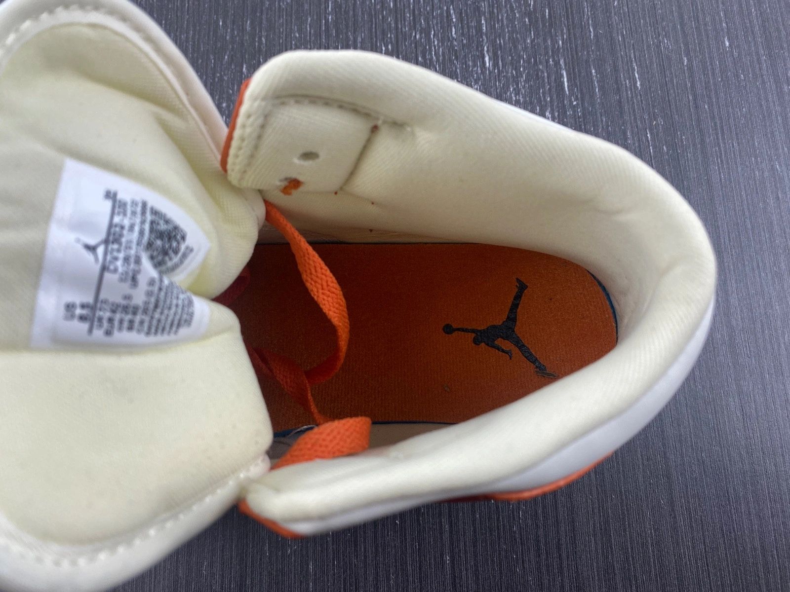 Air Jordan 1 Mid SE Sport Spice DV1302-100