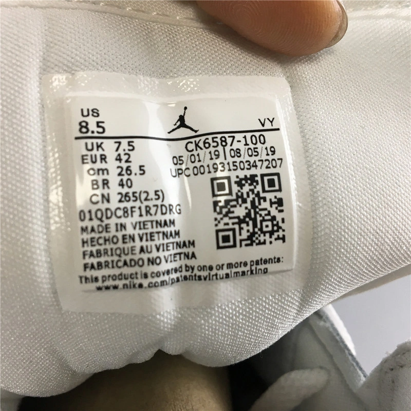 Air Jordan 1 Mid SE WMNS  CK6587-100