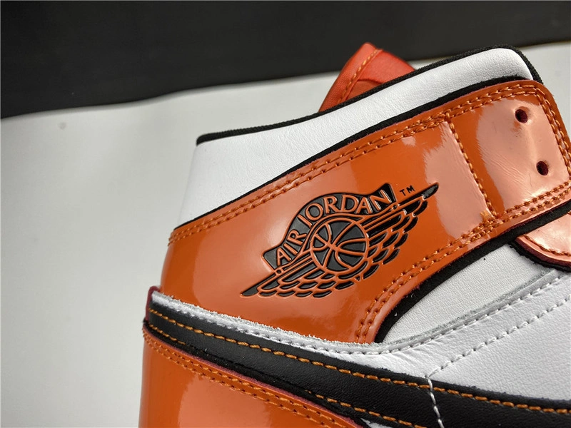 Air Jordan 1 Mid “Turf Orange”   DD6834-802