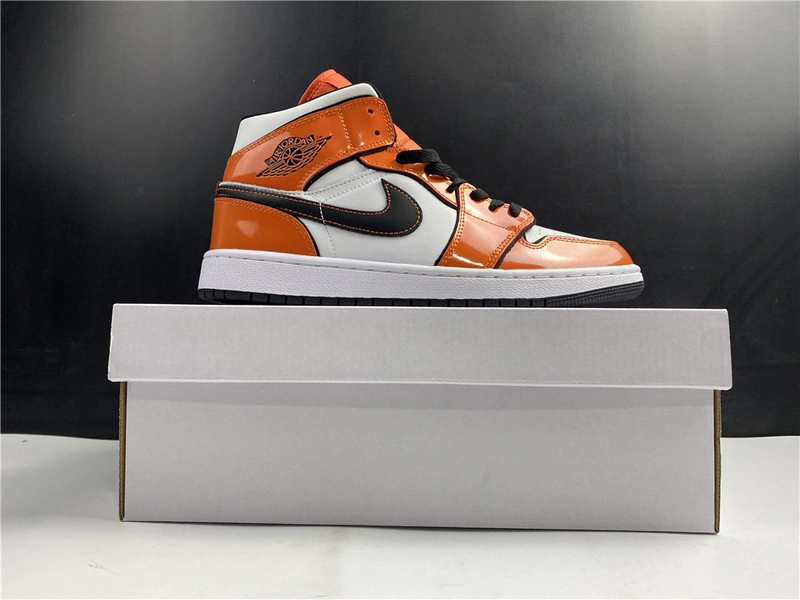 Air Jordan 1 Mid “Turf Orange”   DD6834-802