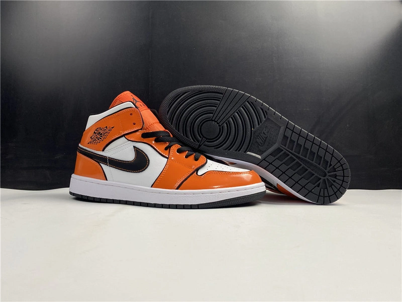 Air Jordan 1 Mid “Turf Orange”   DD6834-802