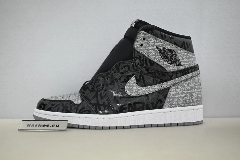 Air Jordan 1 Rebellionaire Banned 555088-036