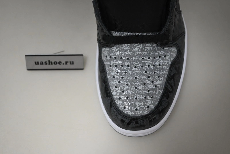 Air Jordan 1 Rebellionaire Banned 555088-036