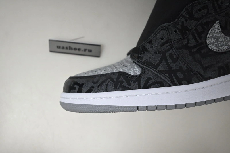 Air Jordan 1 Rebellionaire Banned 555088-036