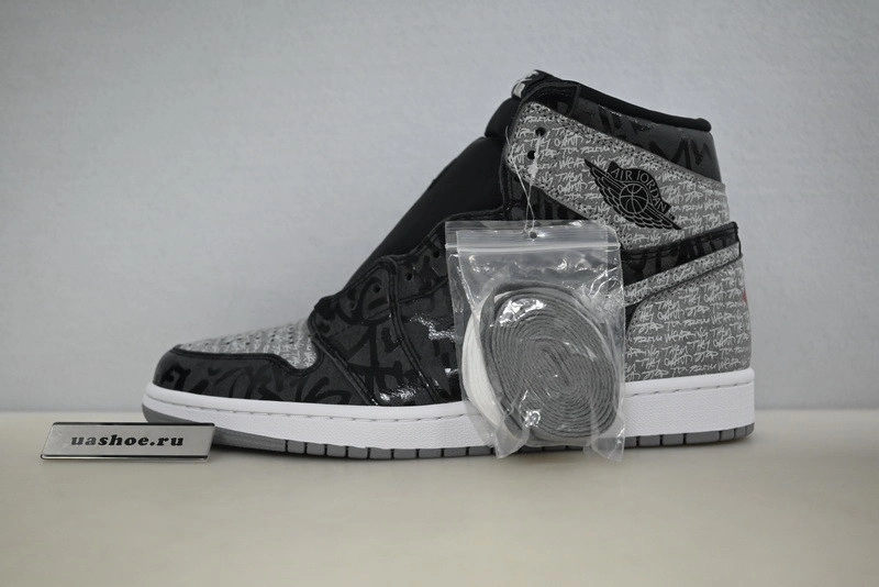 Air Jordan 1 Rebellionaire Banned 555088-036