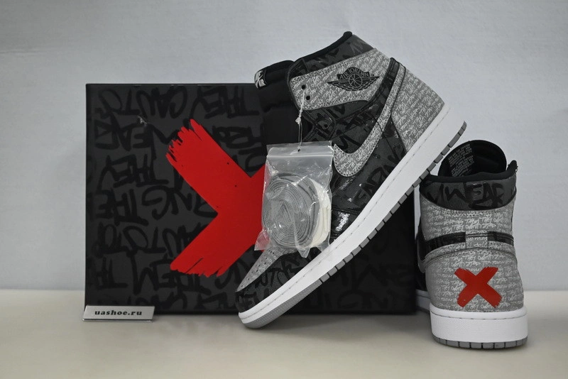 Air Jordan 1 Rebellionaire Banned 555088-036