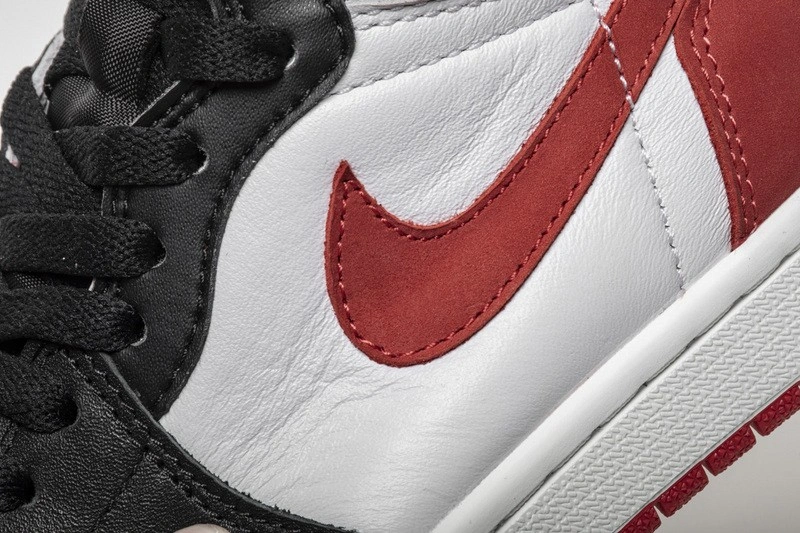 Air Jordan 1 Retro High 6 Rings Track Red  555088-112