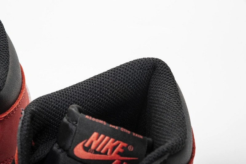 Air Jordan 1 Retro High 6 Rings Track Red  555088-112