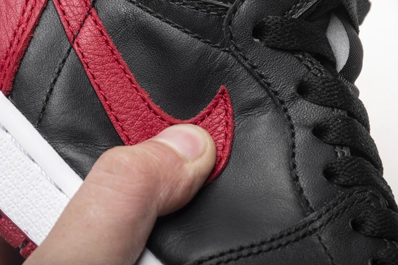 Air Jordan 1 Retro High Banned Black Red  555088-001