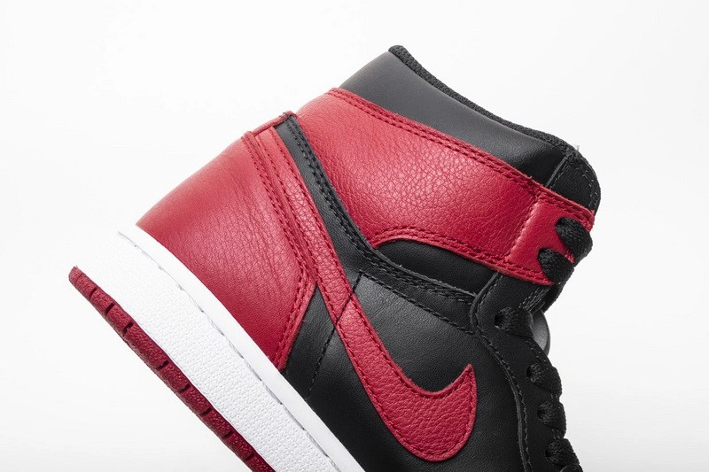 Air Jordan 1 Retro High Banned Black Red  555088-001
