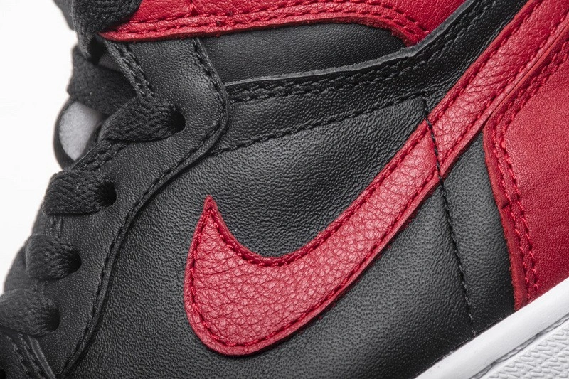 Air Jordan 1 Retro High Banned Black Red  555088-001