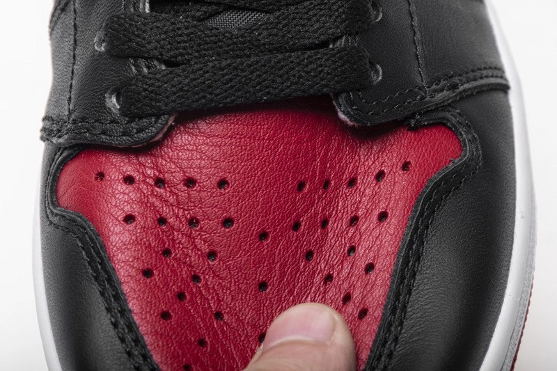 Air Jordan 1 Retro High Banned Black Red  555088-001