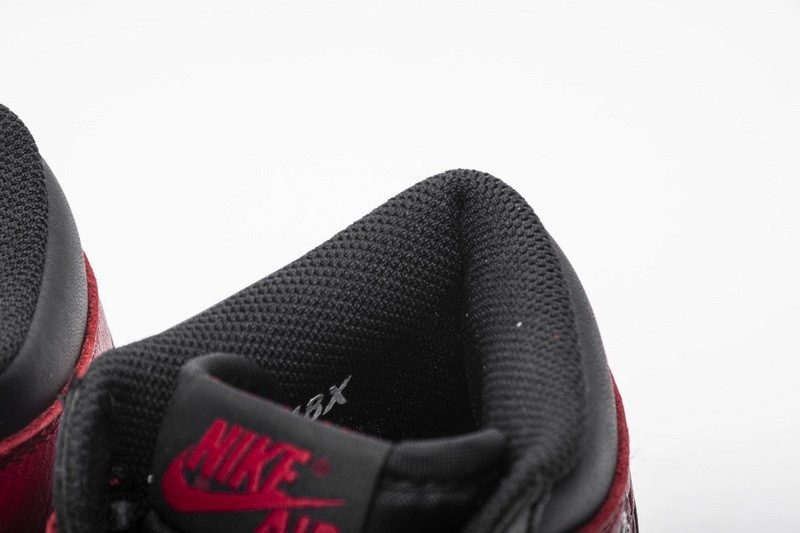 Air Jordan 1 Retro High Banned Black Red  555088-001