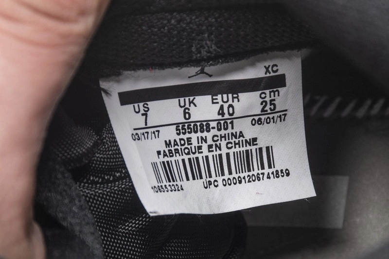 Air Jordan 1 Retro High Banned Black Red  555088-001