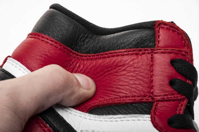 Air Jordan 1 Retro High Homage To Home 861428-061