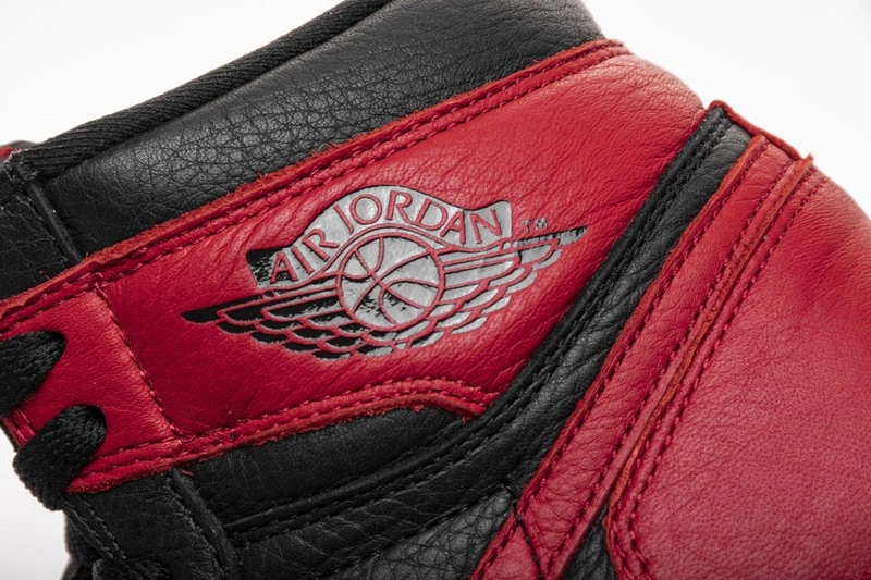 Air Jordan 1 Retro High Homage To Home 861428-061
