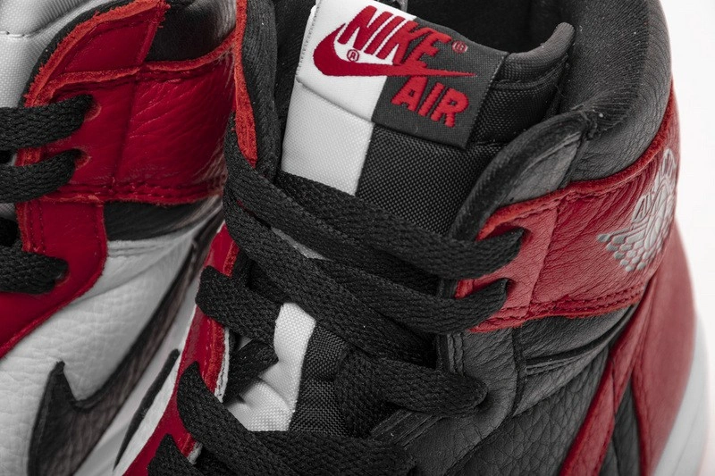 Air Jordan 1 Retro High Homage To Home 861428-061
