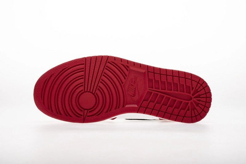 Air Jordan 1 Retro High Homage To Home 861428-061