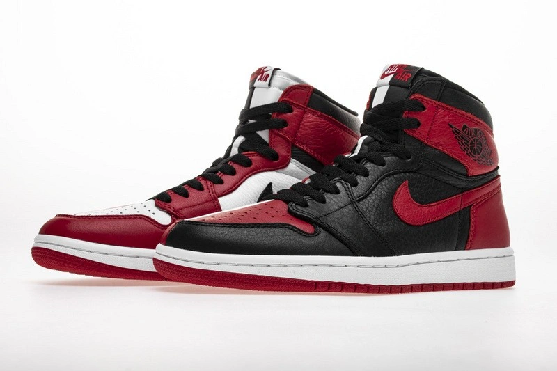 Air Jordan 1 Retro High Homage To Home 861428-061