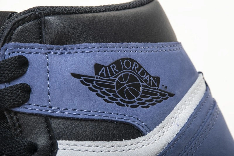 Air Jordan 1 Retro High OG Blue Moon  555088-115
