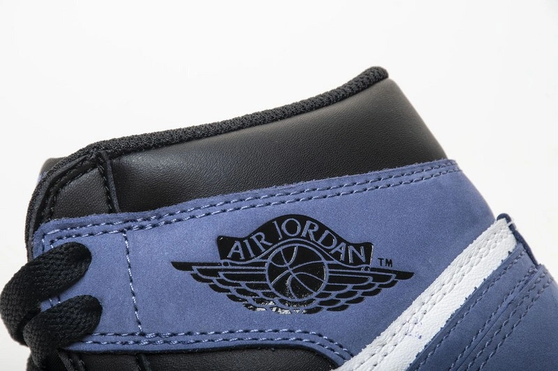 Air Jordan 1 Retro High OG Blue Moon  555088-115