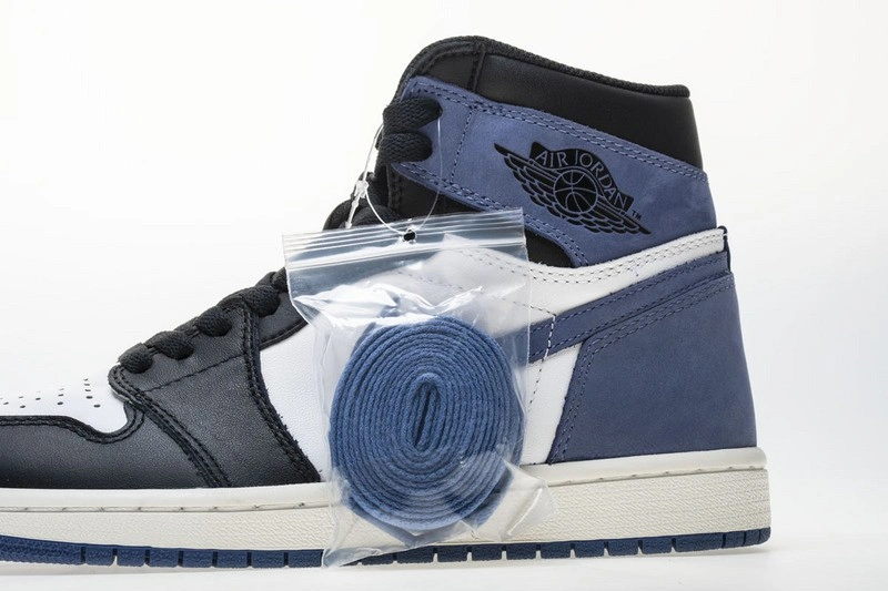 Air Jordan 1 Retro High OG Blue Moon  555088-115
