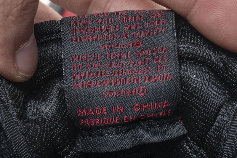 Air Jordan 1 Retro High OG Bred Toe 555088-610