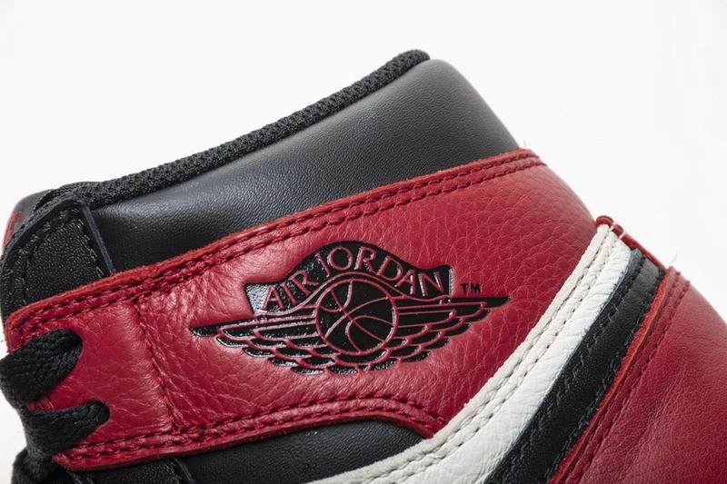 Air Jordan 1 Retro High OG Bred Toe 555088-610