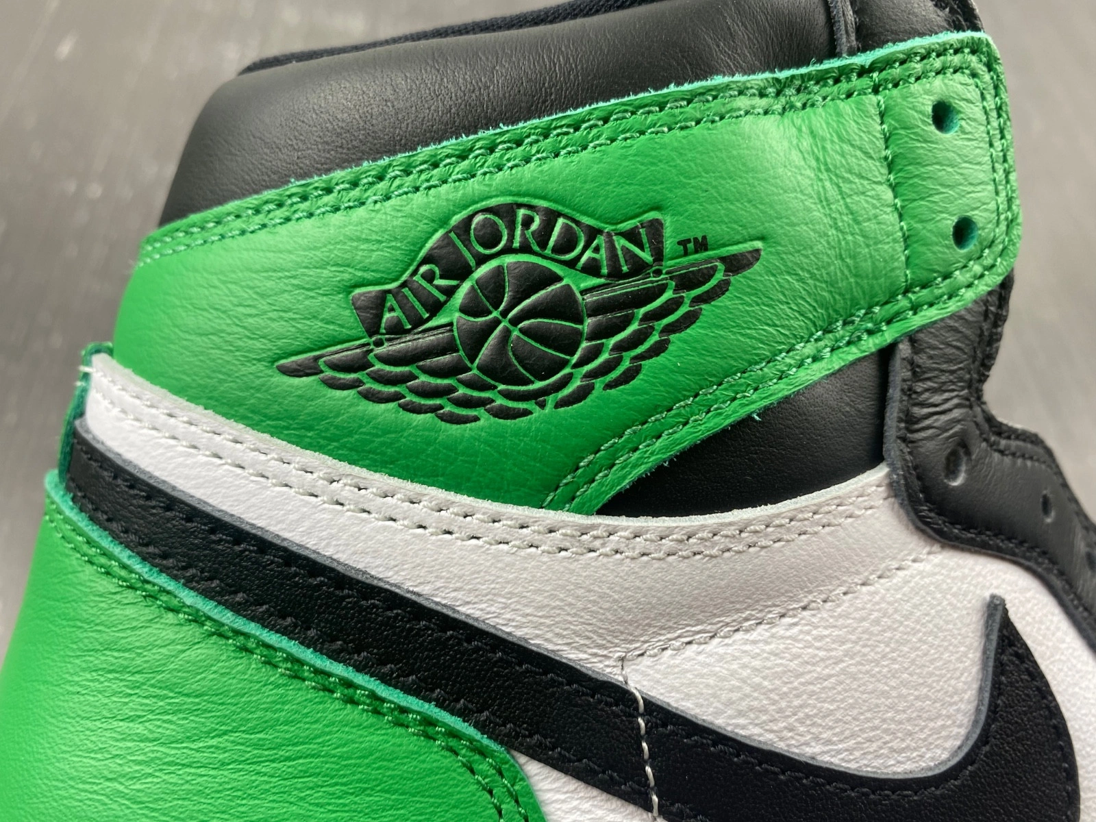 Air Jordan 1 Retro High OG 