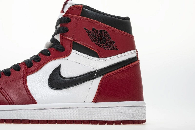 Air Jordan 1 Retro High OG Chicago 555088-101