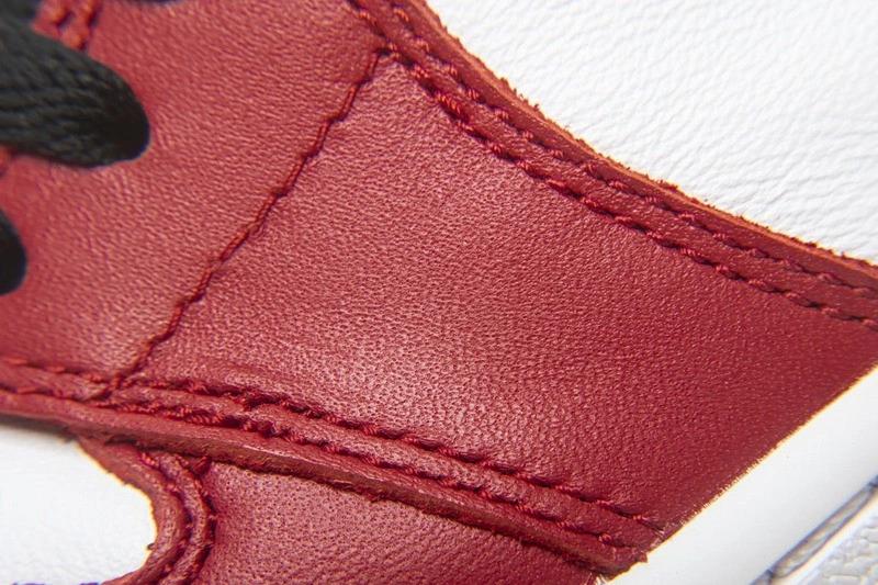 Air Jordan 1 Retro High OG Chicago 555088-101