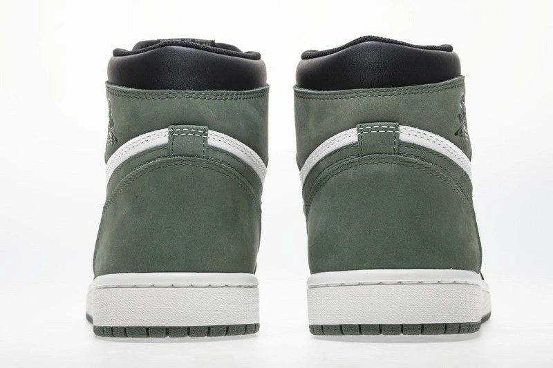 Air Jordan 1 Retro High OG 'Clay Green' - 555088 135