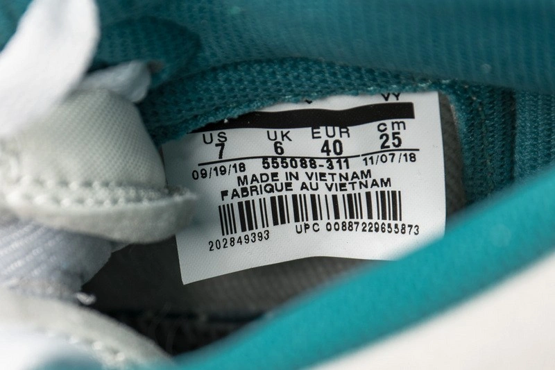 Air Jordan 1 Retro High OG Turbo Green  555088-311