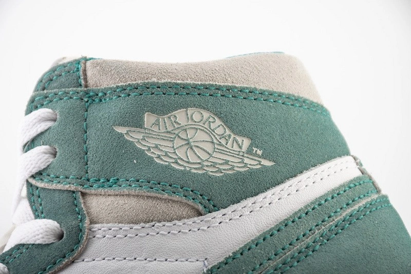 Air Jordan 1 Retro High OG Turbo Green  555088-311