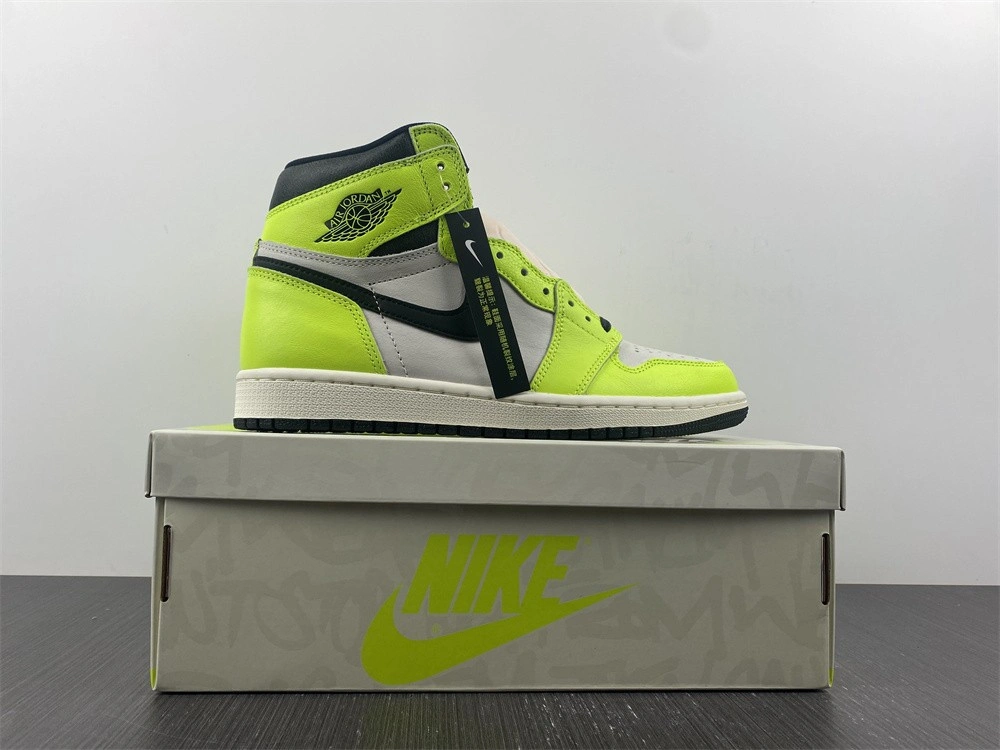 Air Jordan 1 Retro High OG Visionaire Volt 555088-702