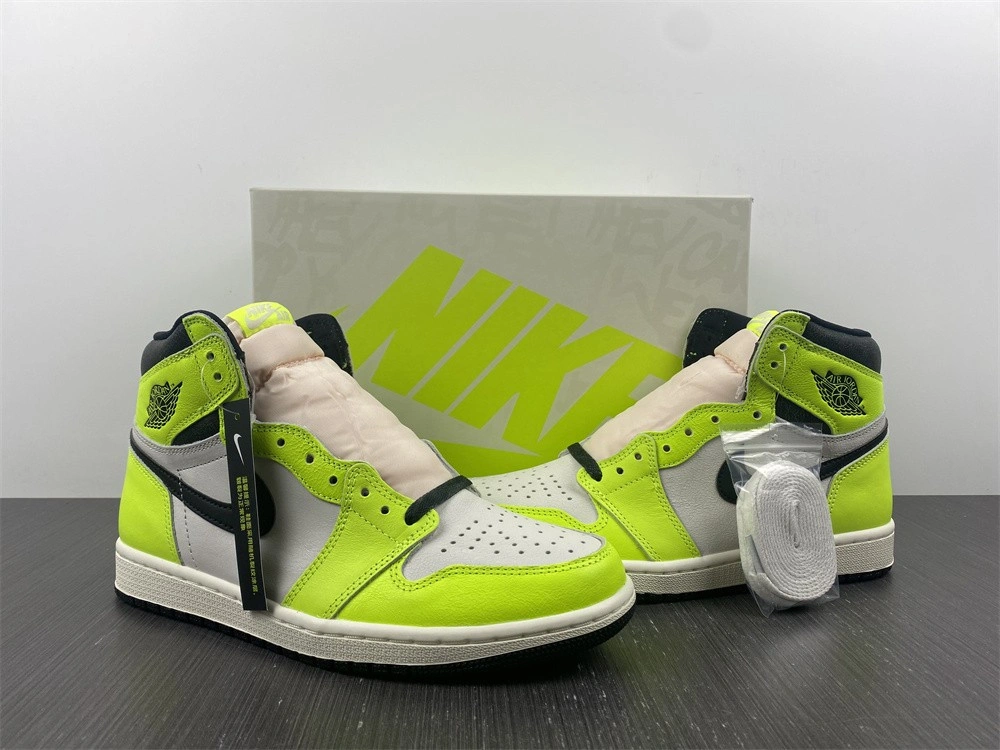 Air Jordan 1 Retro High OG Visionaire Volt 555088-702
