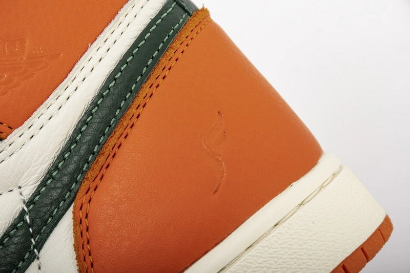 Air Jordan 1 Retro High Og-sf  solefly  av3905-138