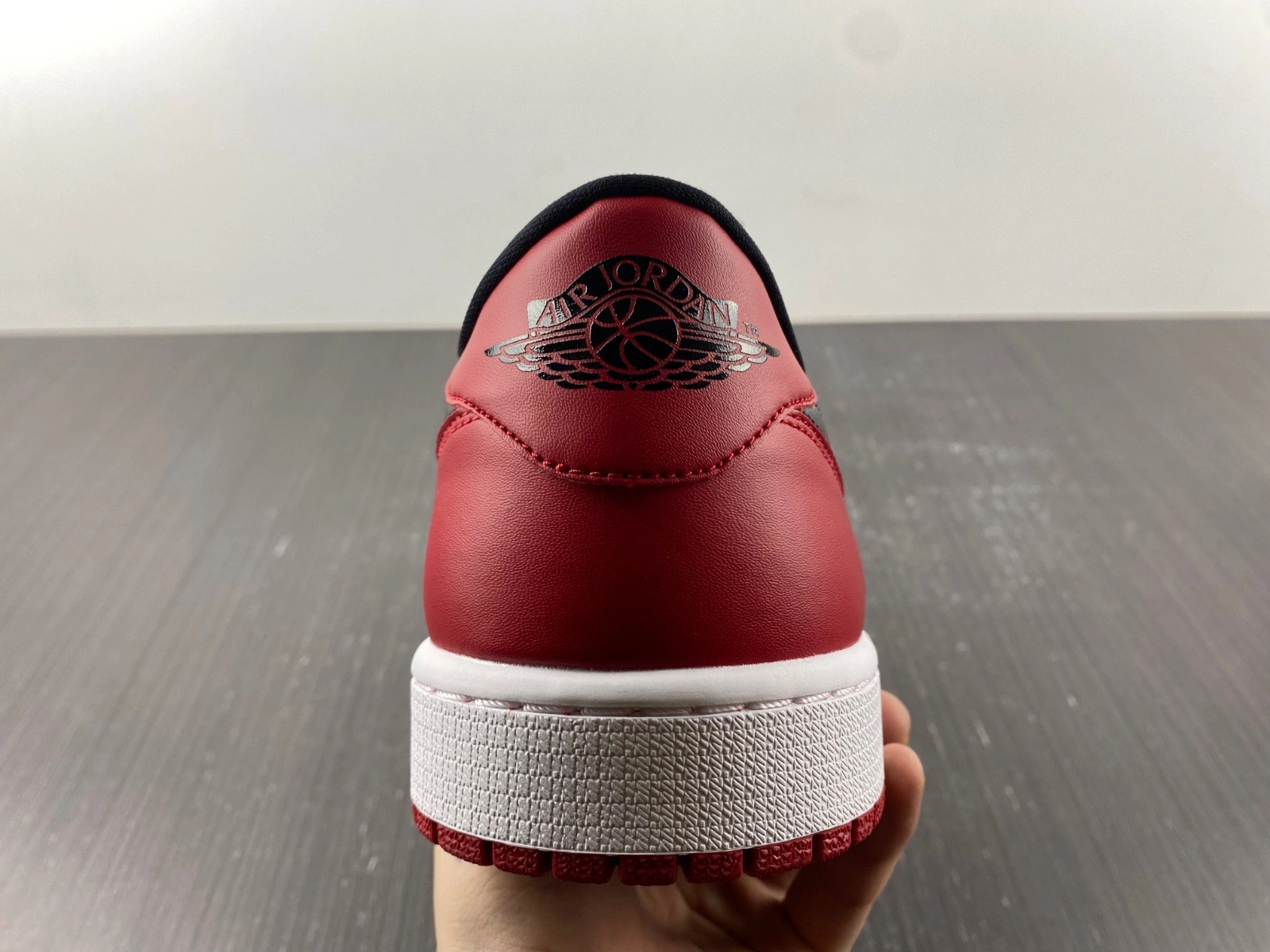 Air Jordan 1 Retro Low OG 'Chicago' - 705329 600