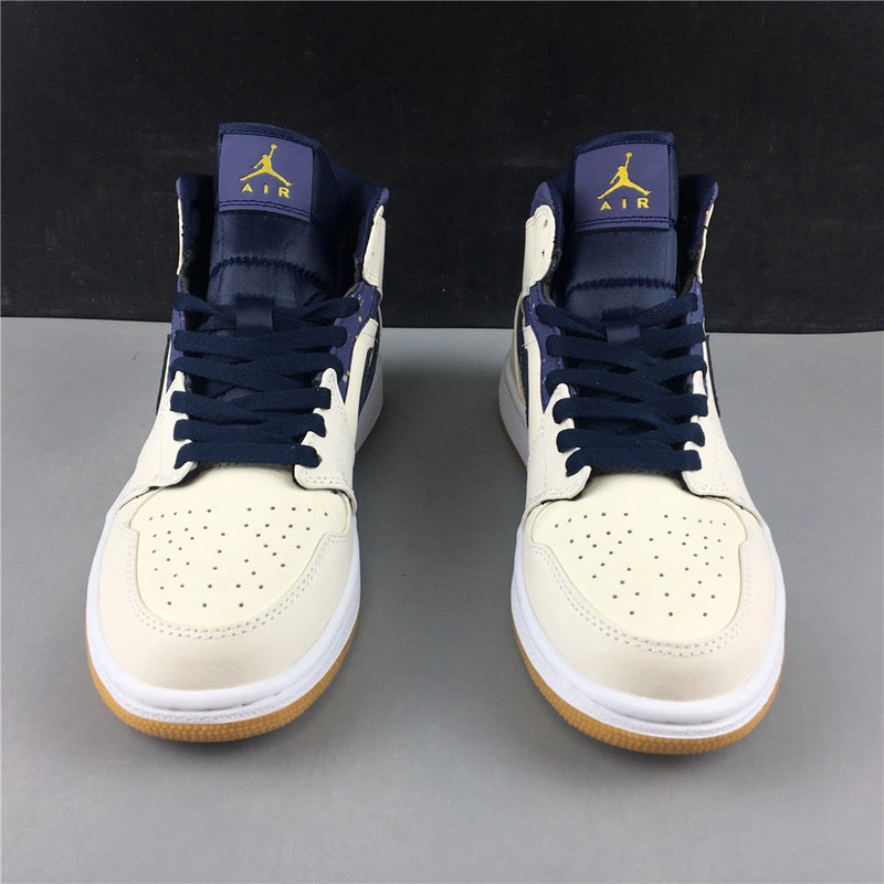 Air Jordan 1 Retro Mid Jeter  AH6342-104