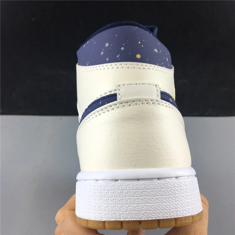 Air Jordan 1 Retro Mid Jeter  AH6342-104