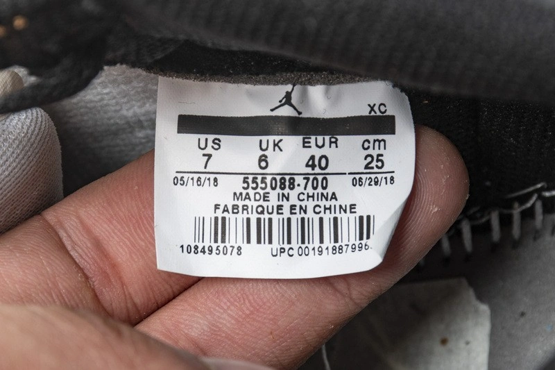 Air Jordan 1 Rookie of the Year 555088-700