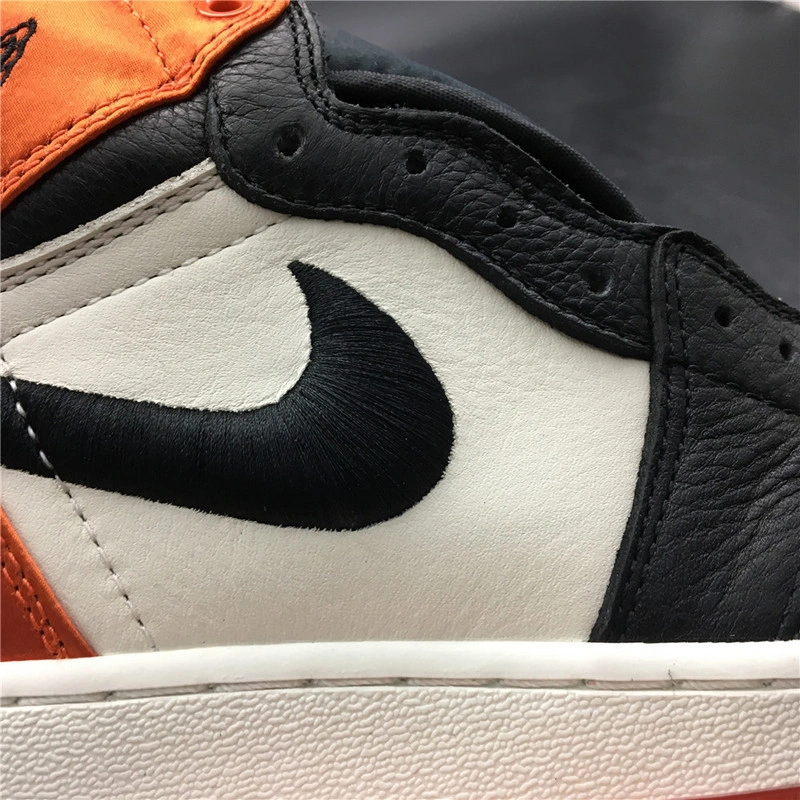 Air Jordan 1 Satin “Shattered Backboard”  AV3725-010