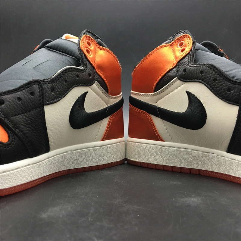 Air Jordan 1 Satin “Shattered Backboard”  AV3725-010