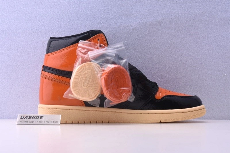 Air Jordan 1 Shattered Backboard 3.0 555088-028